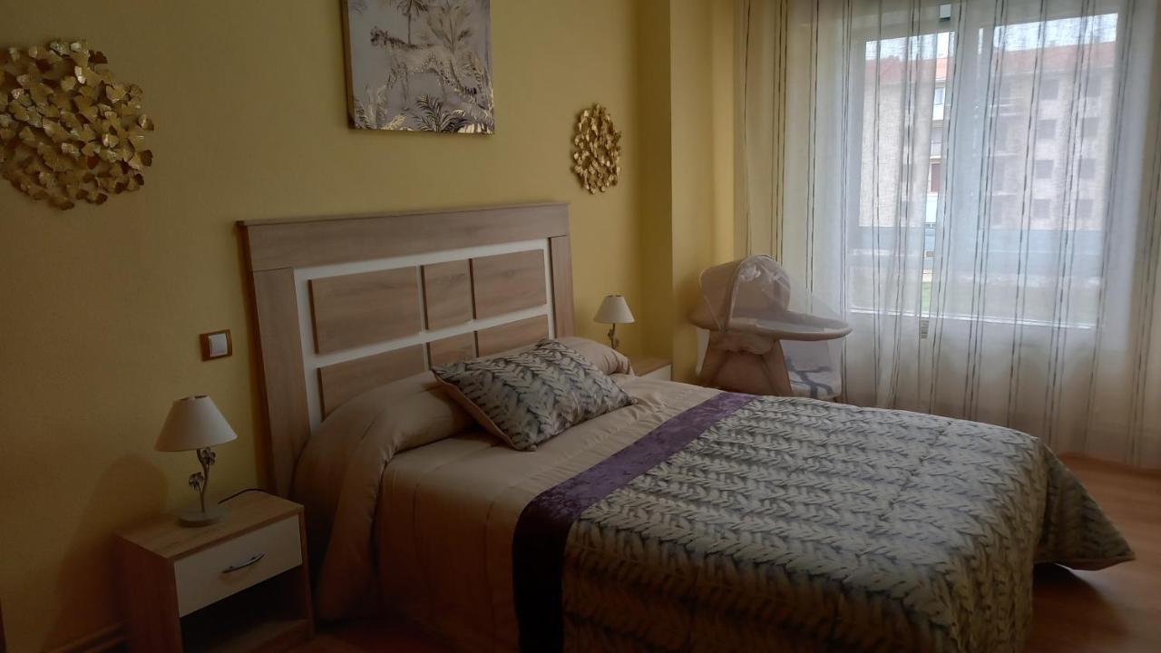 Lunair Ciudad De Medina Медина де Помар Екстериор снимка